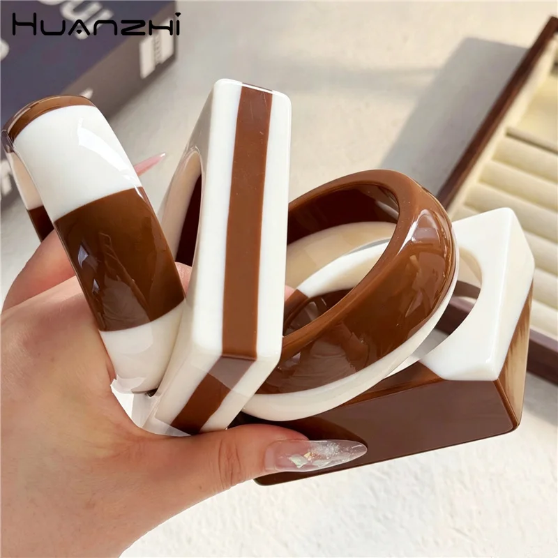 HuanZhi New Personalized Contrasting Resin Bracelet Brown White Splicing Wide Version Geometric Square Round Cuff Bangle Jewelry