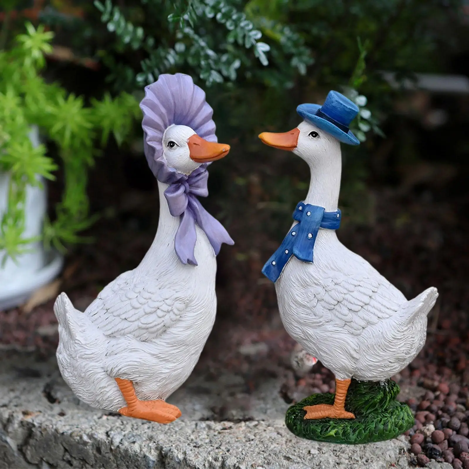 2Pcs Duck Garden Statues Figurine Cartoon Creative Funny Decorative Animal Sculpture Ornament for Patio Lawn Porch Yard Decor