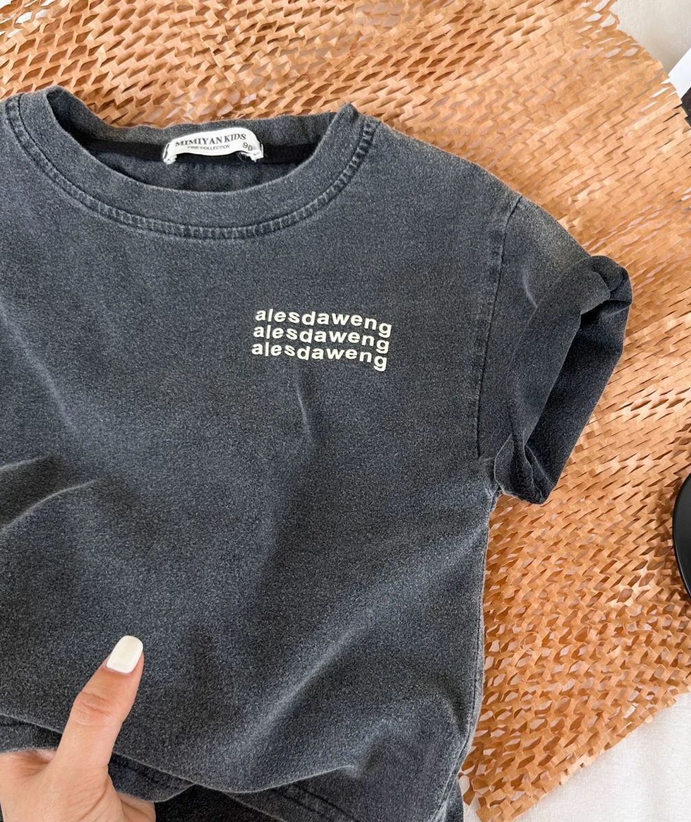 T-Shirt neue Sommer Kinder Kleidung schöne Jungen Baumwolle Kurzarm vielseitige koreanische Rundhals-Tops 2024 cool