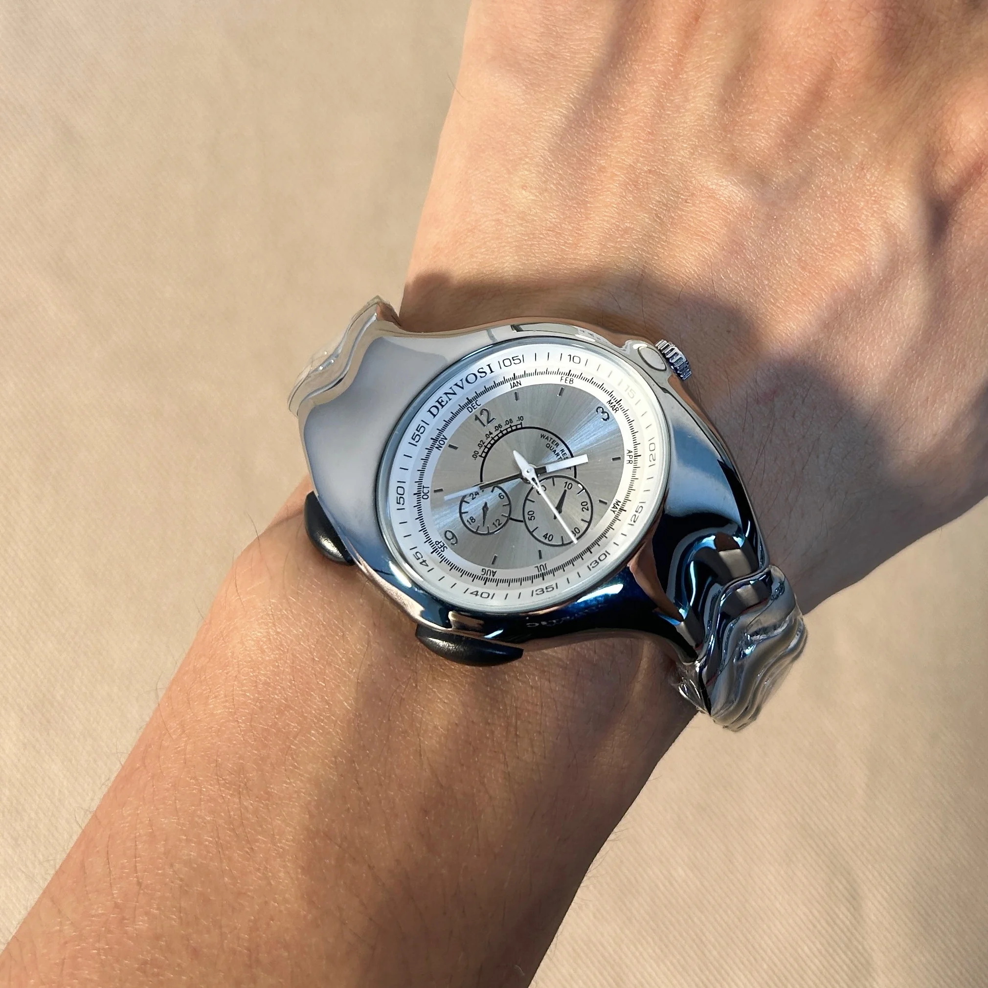 1pc Men's Irregular Y2K Non Mechanical Watch, Twisted Retro Fashion Quartz Watch