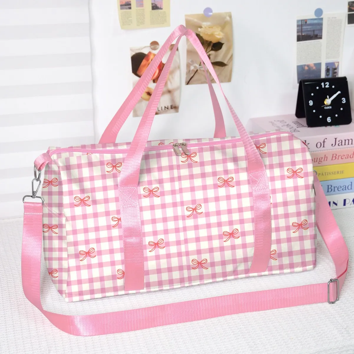 

Классическая популярная дорожная сумка с 3D-принтом в розовую полоску с изображением кролика, сумка-бочонок, сумка через плечо, спортивная сумка для активного отдыха, сумка для занятий йогой и фитнесом