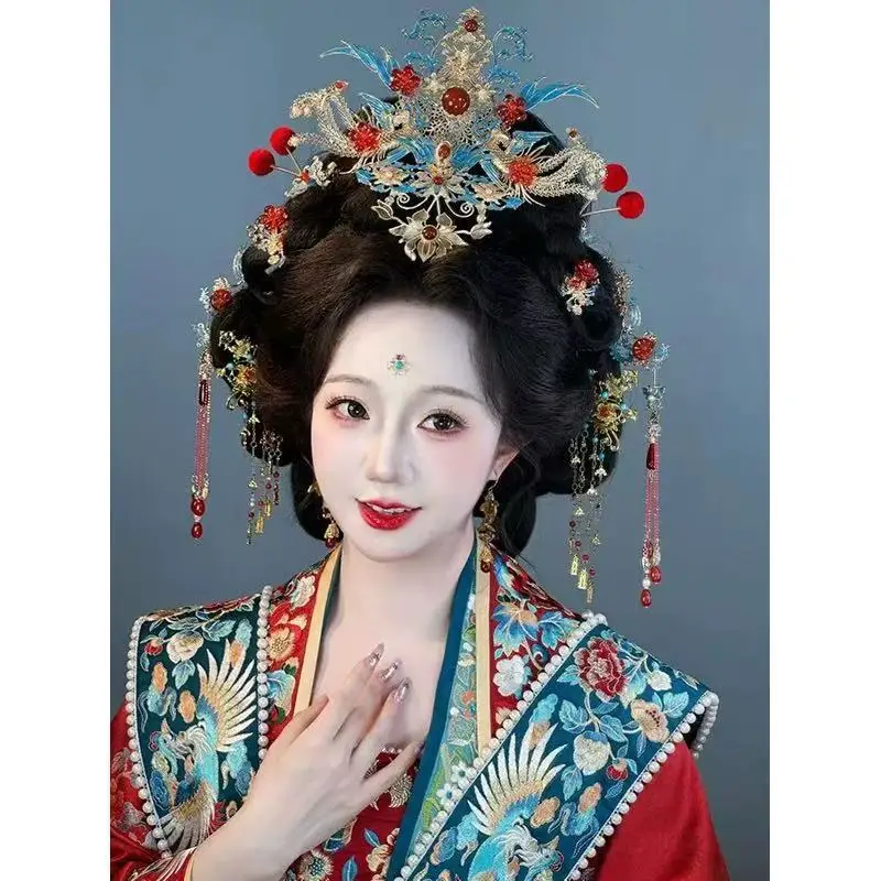 

Retro Ming Dynasty-Style Phoenix Crown Traditional Chinese Bridal Hairpiece Wedding Party Props