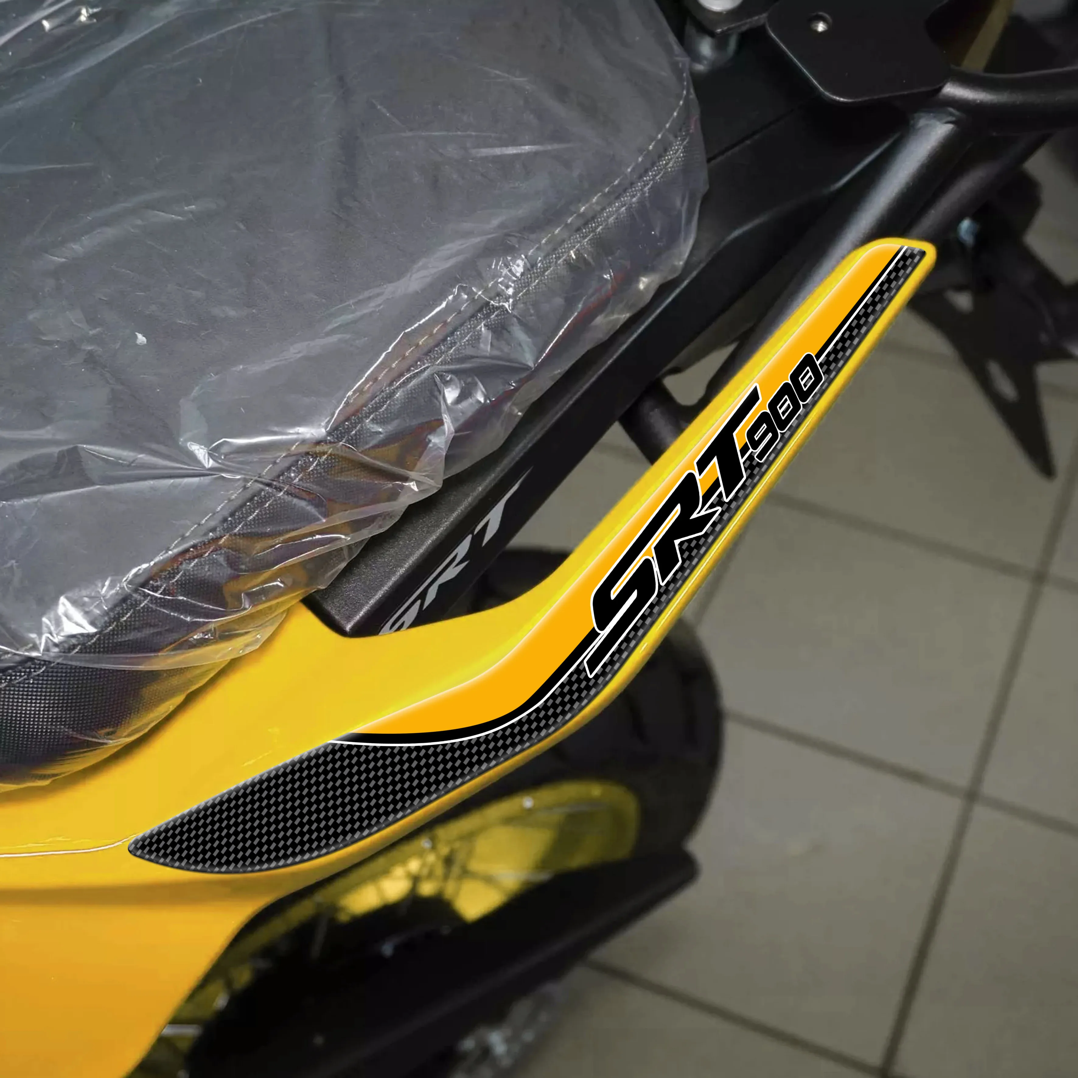 สำหรับ QJ มอเตอร์ SRT 900 S 3D สติกเกอร์เรซิ่นรถจักรยานยนต์ถังน้ำมันเชื้อเพลิงแผ่นรองตัวป้องกันสติกเกอร์กันน้ำป้องกันรอยขีดข่วน