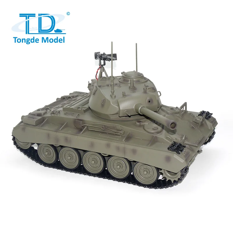1/16 Tongde M24 Chaffee RC Lekki czołg 320 ° Model obrotowy na podczerwień z odpadem beczułkowym, elektryczny, zdalnie sterowany, dla początkujących.