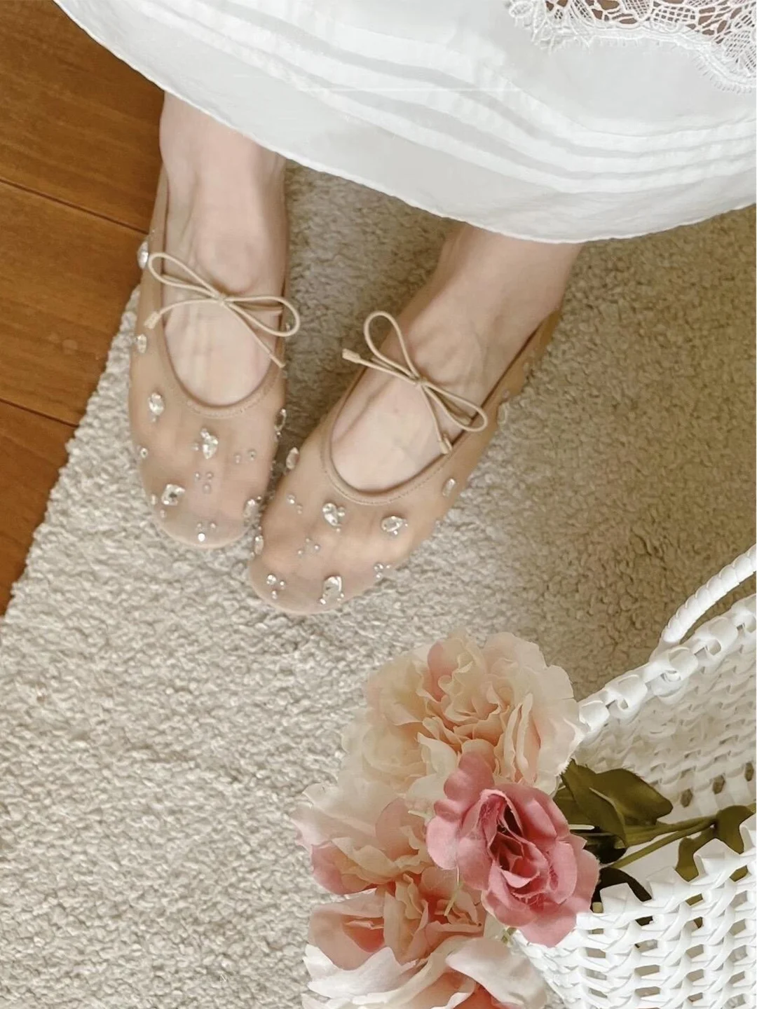chaussures-plates-pour-femmes-nouvelle-collection-ete-en-maille-transparente-avec-nœud-et-strass-style-ballerines-respirantes-a-enfiler