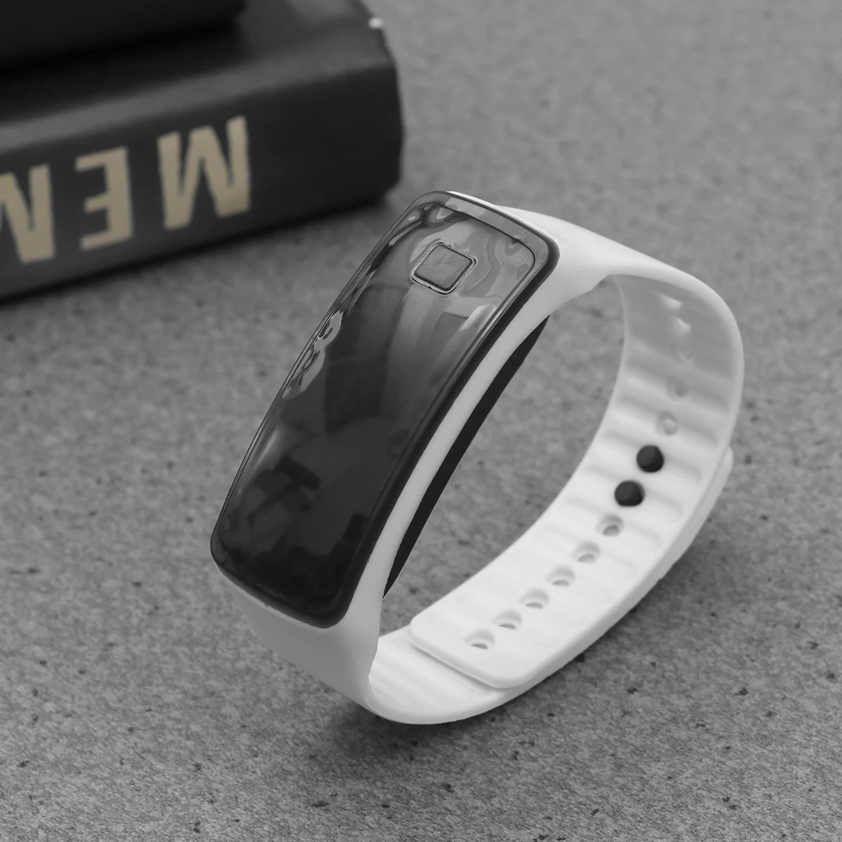

LED Digital Watch for Kids Running Silicone Band Adjustable Buckle Unisex LED Children Watch Fashion Simple Design for Birthday
