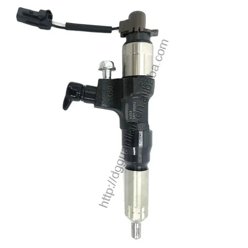 High Quality Diesel Fuel Common Rail Injector 095000-6353 For Denso Hino J05E J06 Kobelco Excavator