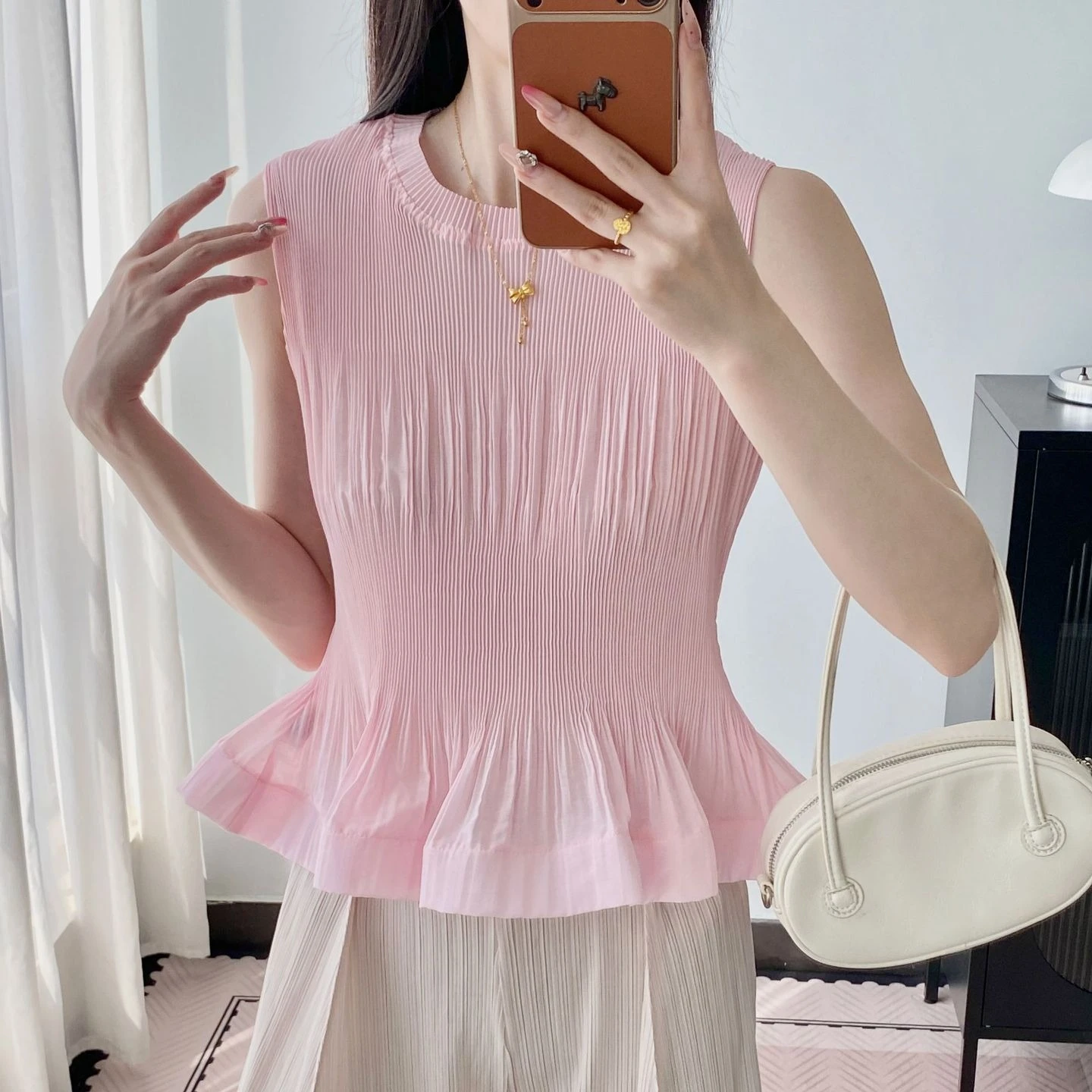 Miyake Pleated T-Shirt Summer New Simple Casual Ruffled Sleeveless Top Elegant Round Neck Stretchy Women's Lightweight Fold Top