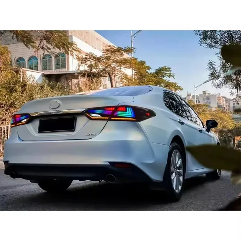 ไฟท้ายประกอบพร้อมเอฟเฟกต์เปิด-ปิดแบบเคลื่อนไหว ปี 2018-2024 ไฟ DRL RGB สำหรับรถยนต์ ไฟท้ายสำหรับ Camry