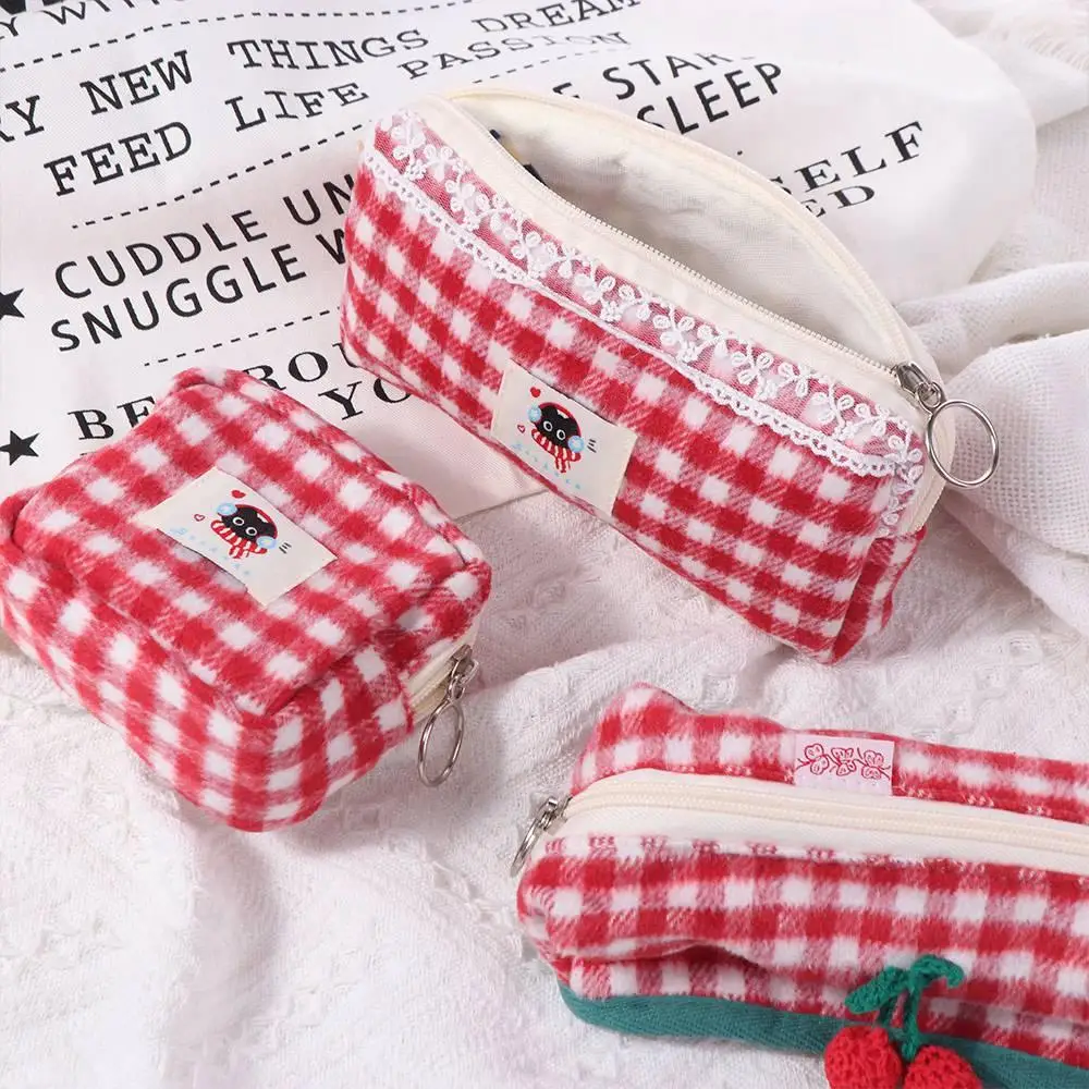 Astuccio scozzese in peluche Kawaii Astuccio per cosmetici dolce e carino Borsa con cerniera Morbida tasche da toilette da viaggio di grande capacità Studente