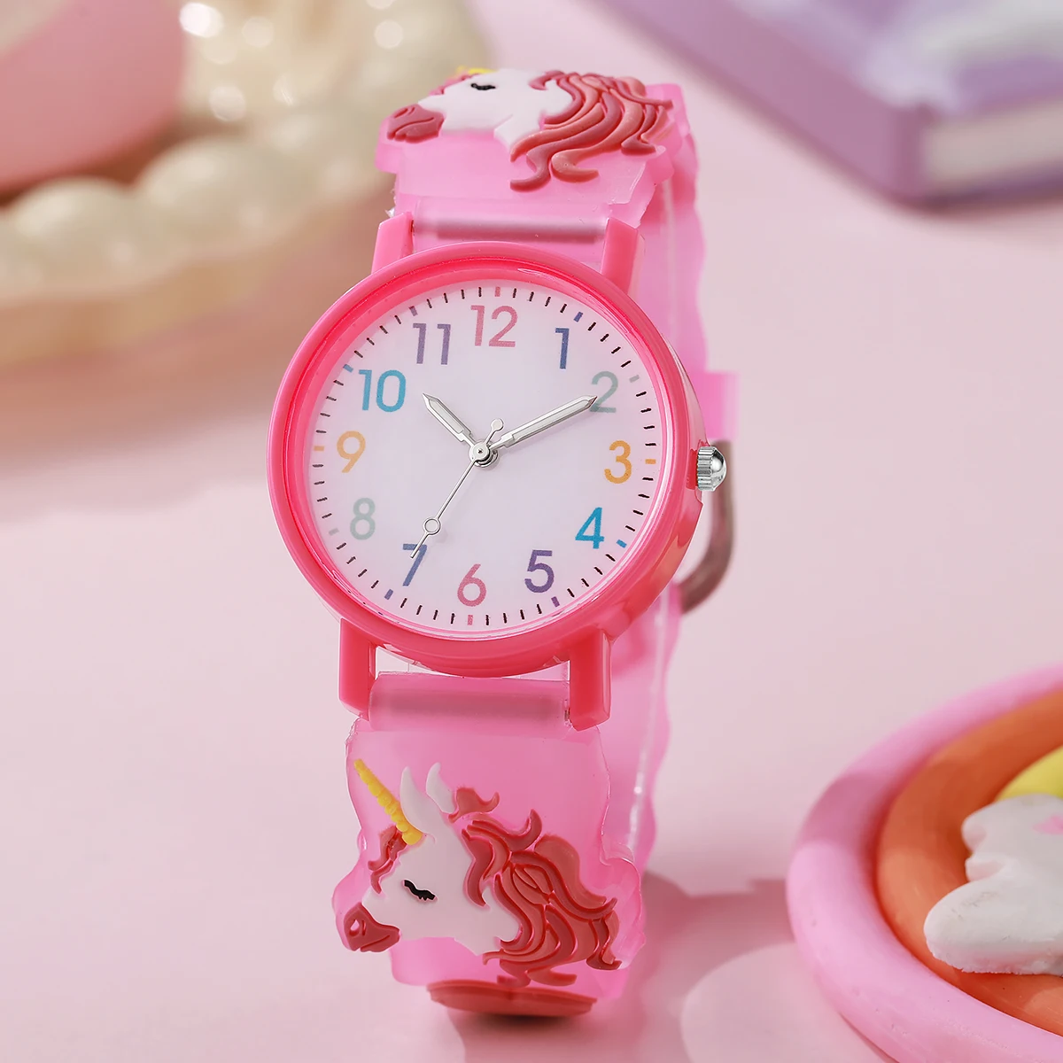 Fashion cute children's watch unicorn pattern color scale, suitable for daily school wear, Christmas gifts