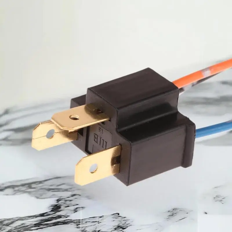 New 2/4PCS Car Headlight Fog Lamp Male Adapter Socket Wiring Harness H4 Bulb Socket Male Adapter Connector