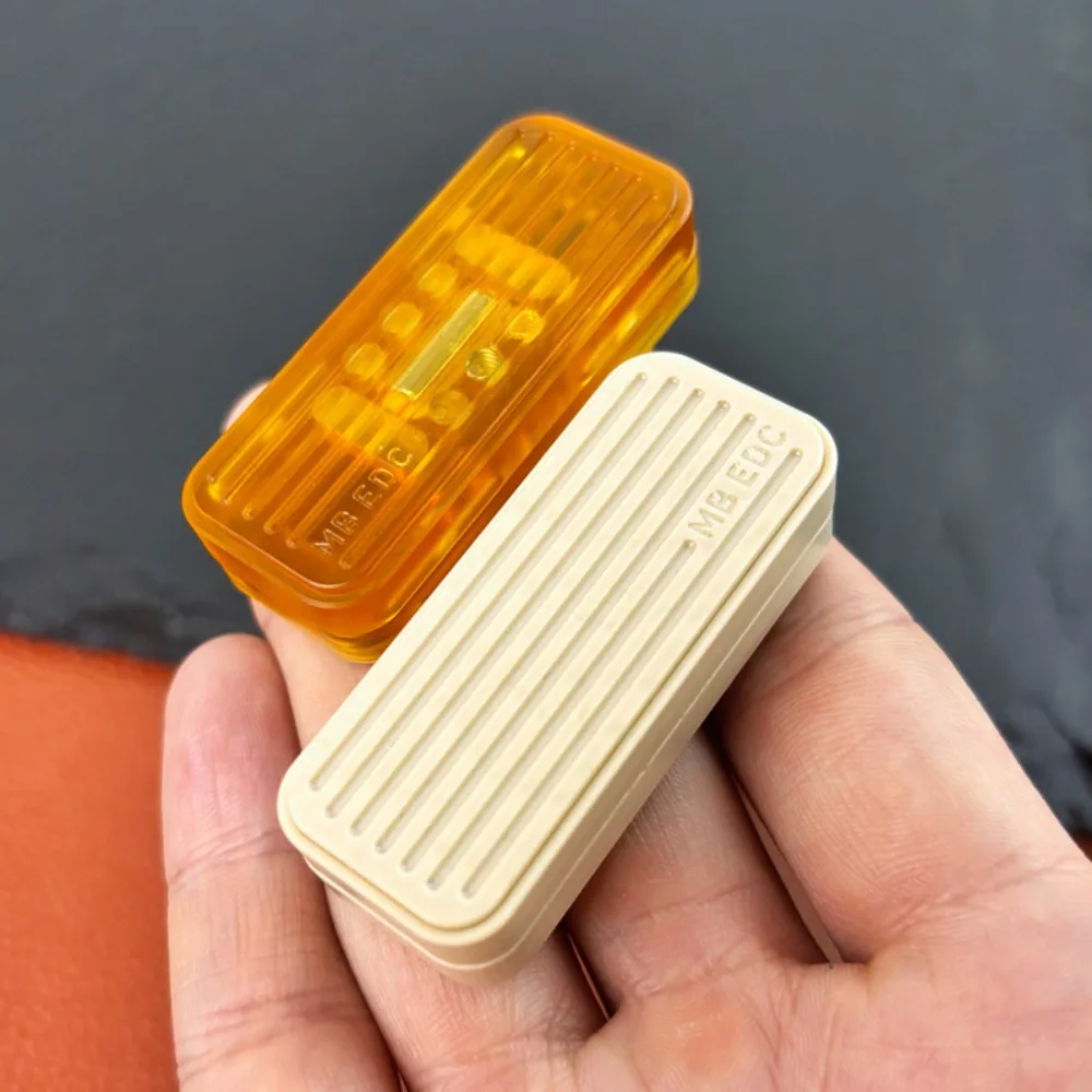 MBEDC Floating Light Peek Ultra-Dense Dingding Mechanical Fingertip Card Pushing Decompression Toy