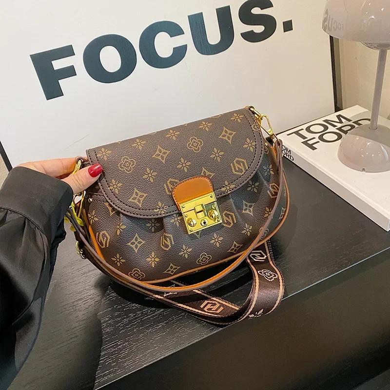 

2025 New Arrival Ladies' Elegant Vintage Print Underarm Bag - Stylish All-match Niche Mid-century Inspired Handbag
