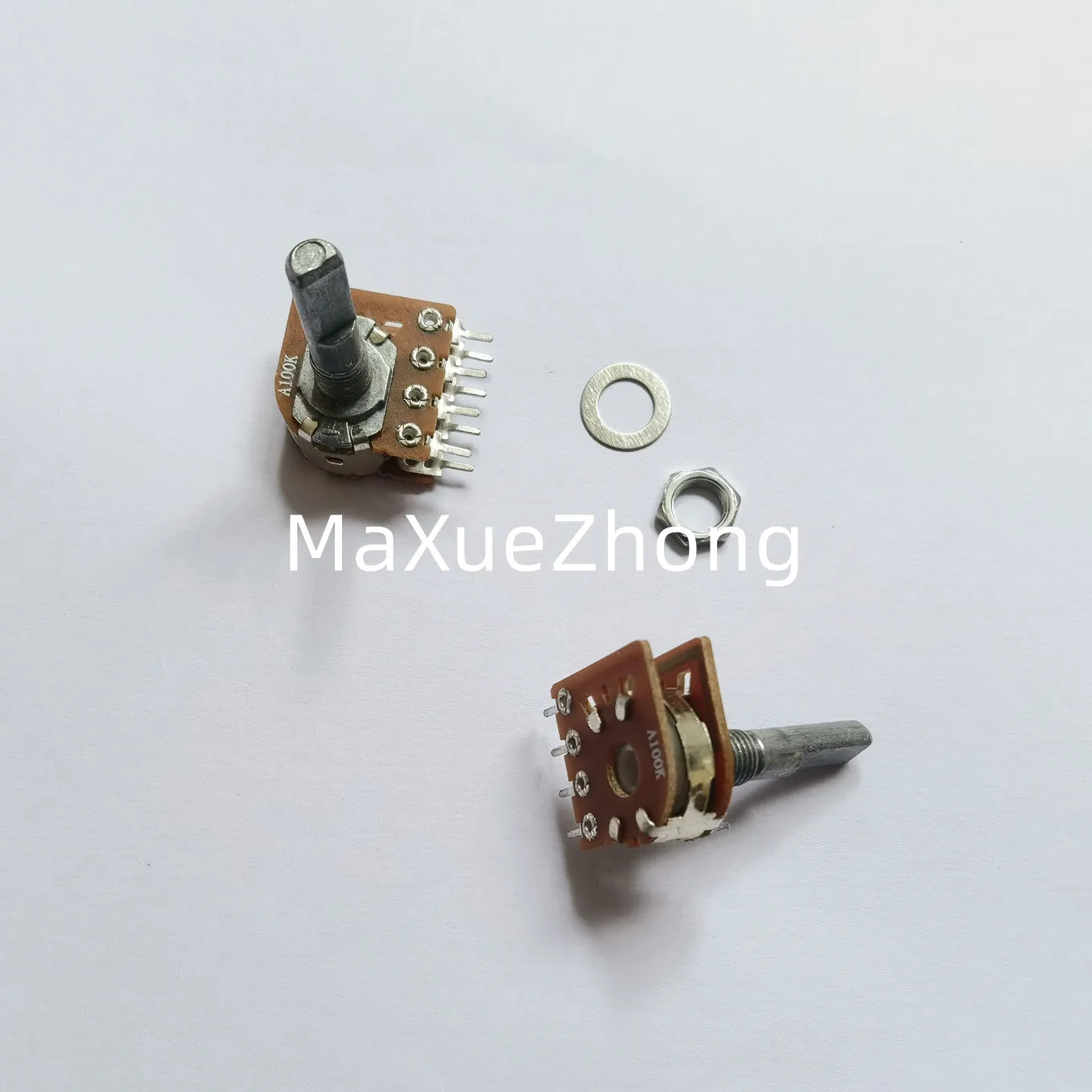 Original New 100% 148 Type double tapped potentiometer A50K A100K A250K handle length 25MMF 30MMF with stepping 41 points SWITCH