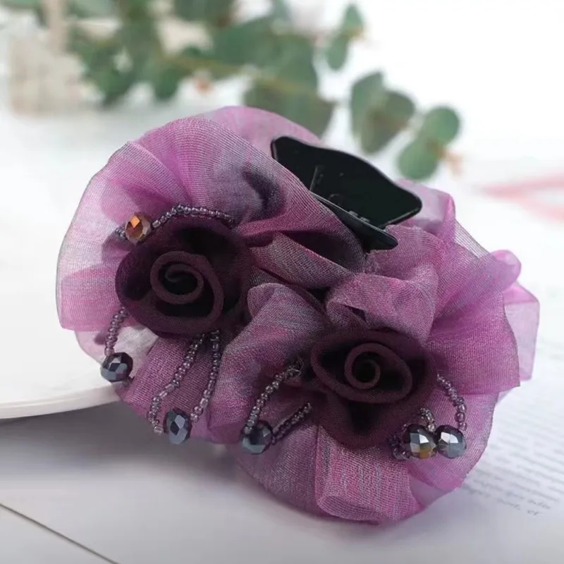 Blumen-Haarspange für Damen, elegante Haarklammer mit Rosen-Design und Spitze, handgefertigte Haarnadel für Hochsteckfrisuren – Detail 2