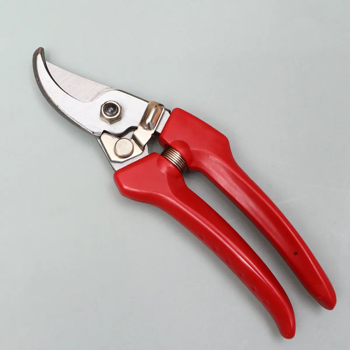 

Садовые секаторы красные, 1 шт., высококачественные, из нержавеющей стали, острые, для обрезки плодовых деревьев и живой изгороди