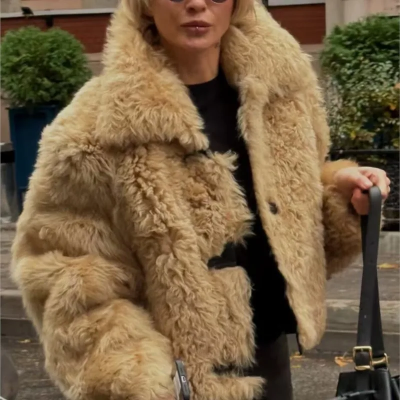 

2025 Winter European Style Collar Long Sleeve Faux Fur Jacket Women's Single Breasted Faux Fur Outerwear Jackets Coats Tops