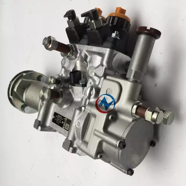 Pompa Bahan Bakar P11C 22100-E0361 094000-0530 untuk SK460-8 SK480-8 Pompa Oli Tekanan Tinggi