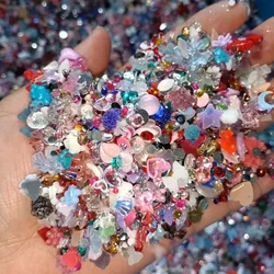 600Pcs Nail Art Charms Assortment Kit 3D Mixed Hearts, Flowers, Bows, Resin Butterfly Nail Decoration Rhinestones Pearls Jewelry