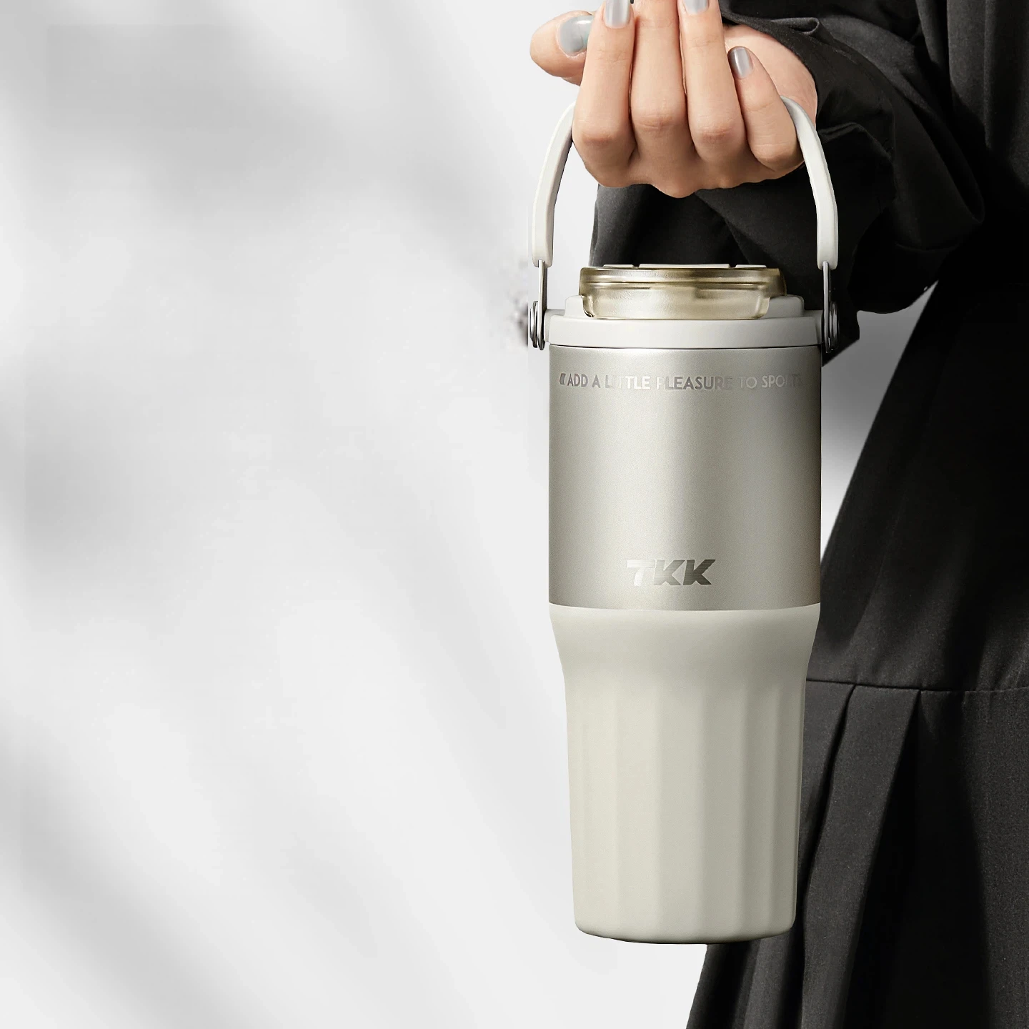TKK 24 oz Ceramic Coated Tumbler with Straw Lid 18/10 Stainless Steel Vacuum Leakproof Double Walled Car Cup with Handle