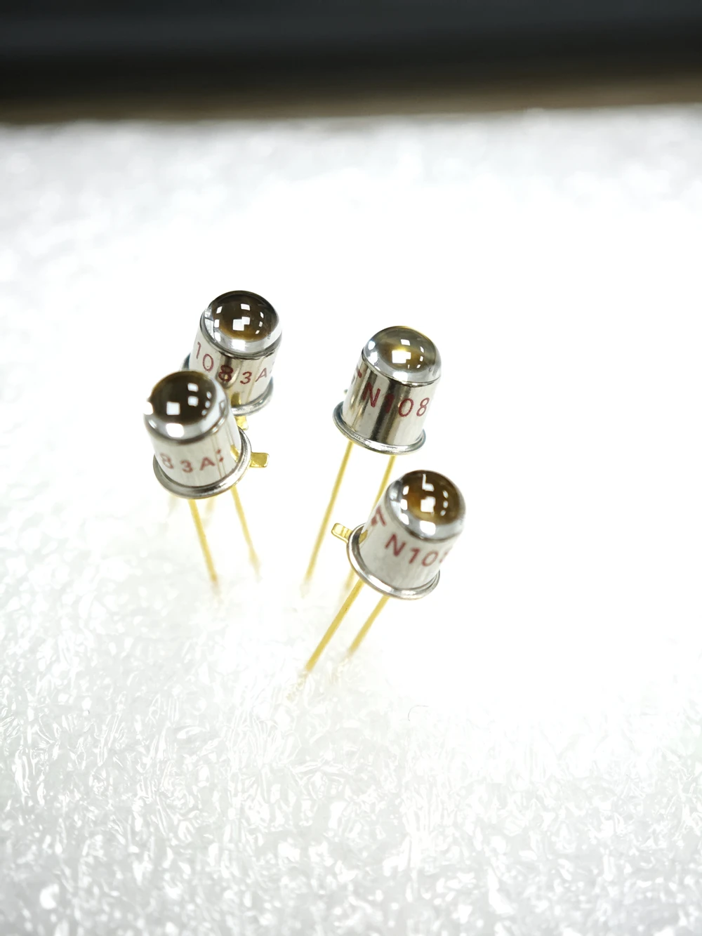 10PCS  TLN108 Hermetic TO-18 IR LED 940nm Narrow Beam Infrared Emitter For Photo Sensor Tape Card Reader