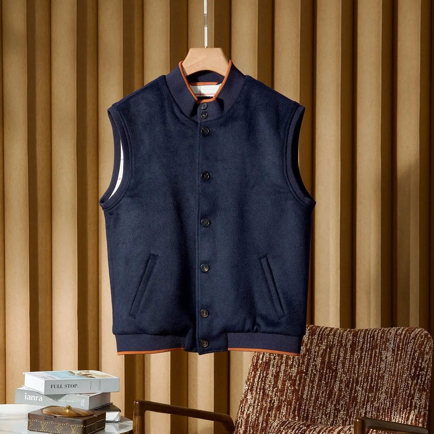 

Italian LP 25aw wool blend solid color casual stand-up collar vest