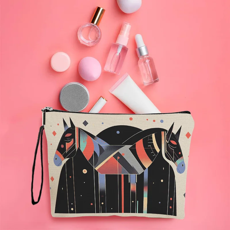 

Geometric Horse Print Makeup Storage Bag Multifunctional Portable Home Zipper Wash Bag