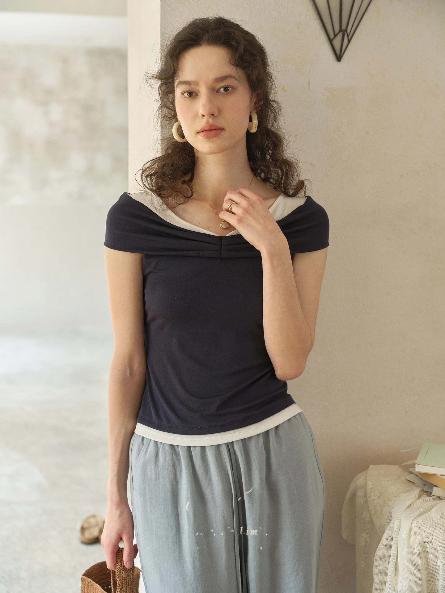 Cooling Breathable Lyocell Short Sleeve T-Shirt Women's Design Versatile Top Summer High Waist Slim Fit French Style Contrast...