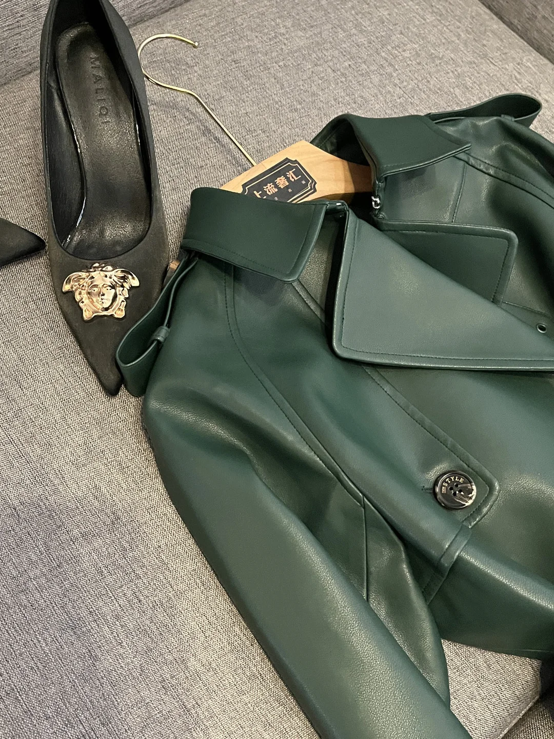 معطف S' مزدوج الصدر بحزام متوسط الطول من الجلد لخريف وشتاء جديد Sle Cleanfit Sle X635 معطف Faion للسيدات