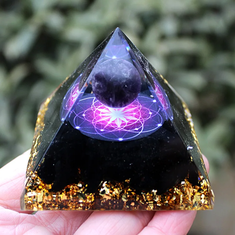 Explosive crystal crushed stone pyramid, household resin drop glue handicraft tabletop decoration