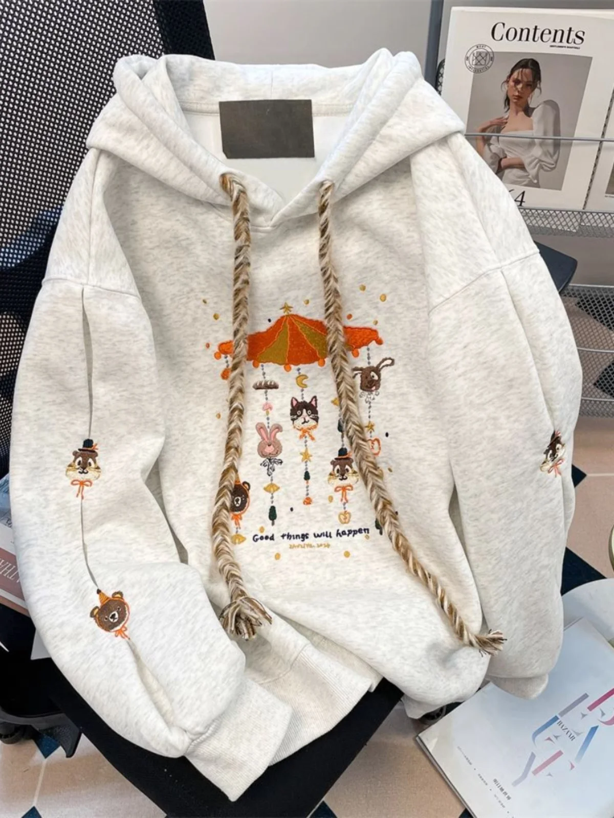 

Женская толстовка оверсайз на флисовой подкладке для весны, осени и зимы, с вышивкой в горошек, белая/серая