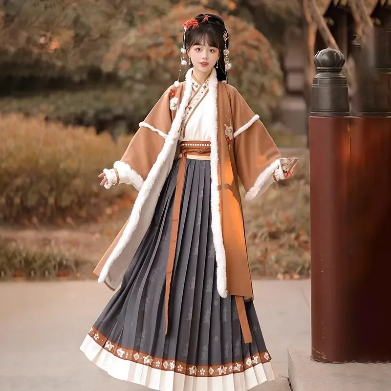 Adult Hanfu made in Song Dynasty, waist-length embroidery Chinese style thickened daily autumn and winter styles