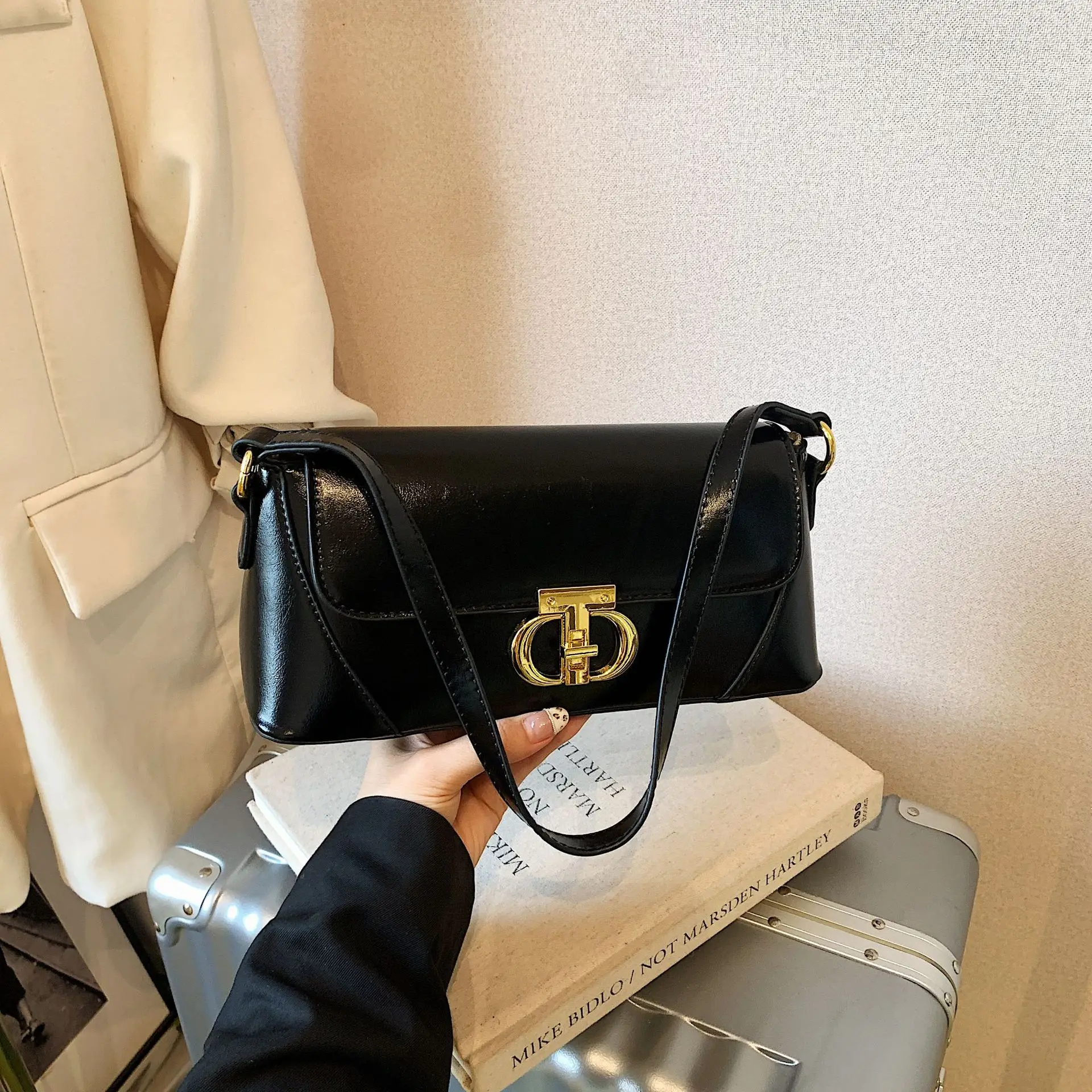 

2025 New Luxury Women's Crossbody Bag, Genuine Leather Multi-way Shoulder Purse, Vintage Chic Large Capacity Tote for Work