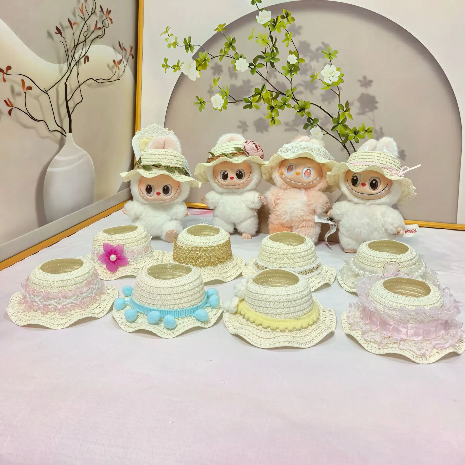 

17CM Labubu Straw Hat Ear Exposed Empty Top Sitting Party Pendant Headwear