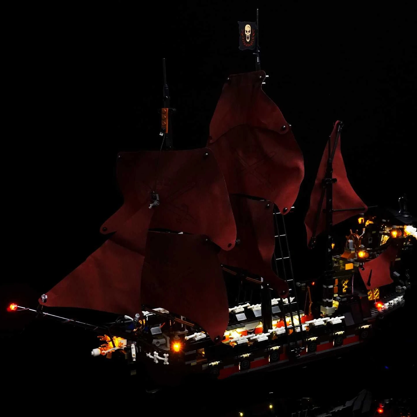 

No Bricks Led Light Kit for Pirates of the Caribbean Ship Queen Anne's Revenge