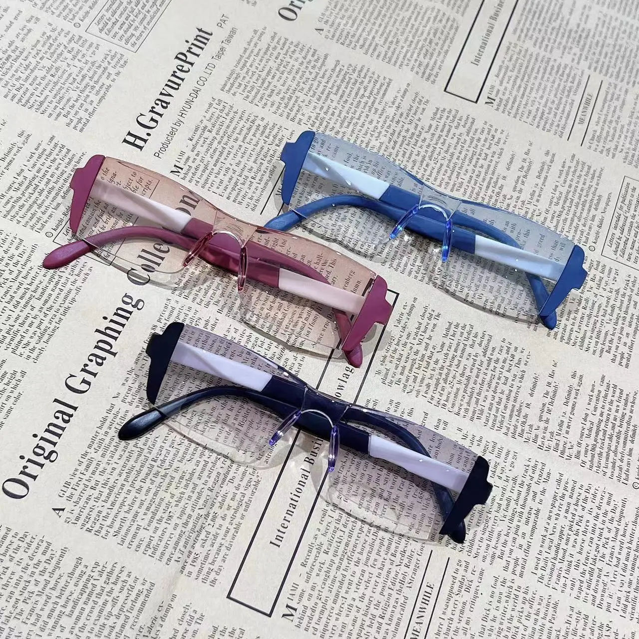 New Anti-blue Light Bifocals High-end Fashion Young Ultra-light Reading Glasses For The Elderly image 3