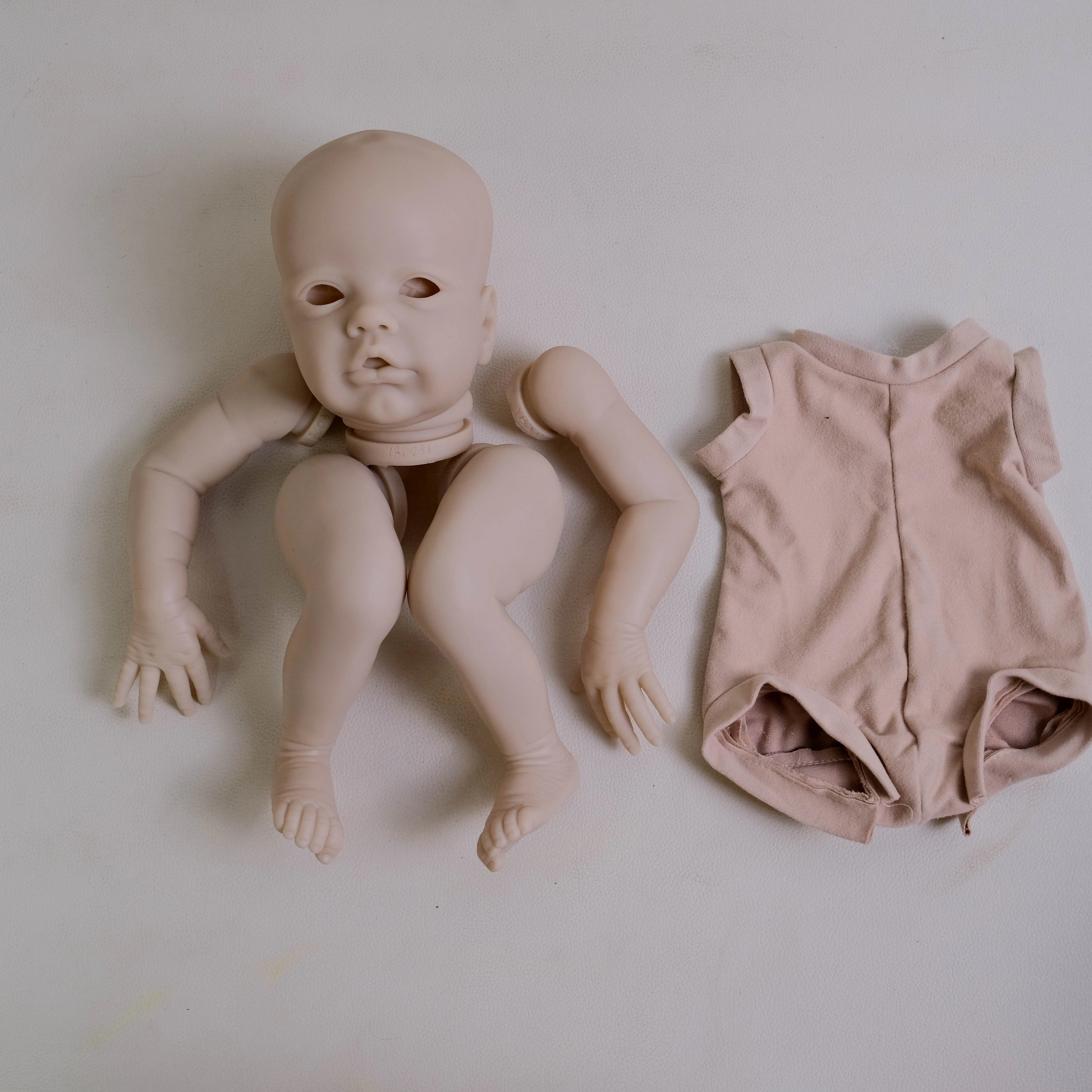 NPK Kit Boneca Reborn de 19 Polegadas Primrose Edição Limitada - Asleep/Despertado Figura Realista de Toque Suave Cor Francesa com Corpo de Pano