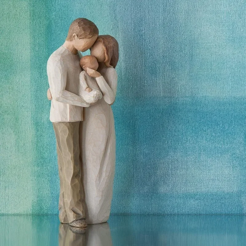 Adorable Resin Figurines & Miniatures Depicting a Loving Family, Ideal Home & Office Decoration and Wedding Gift