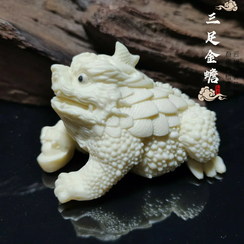 

Wholesale Ivory Nut Carved Three Feet Golden Toad Home Office Car Decoration7*4*4.5 Gift Box