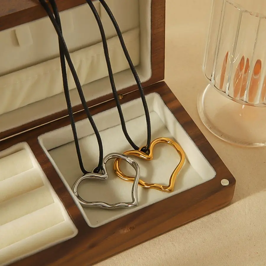 قلادة على شكل قلب هندسي مطلي بالذهب عيار 18 قيراط مع تصميم مجوف من الفولاذ المقاوم للصدأ سلسلة حبل شمع طويلة إبداعية #2