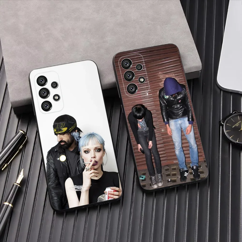 

Band Crystal C-Castles Phone Case For Samsung Galaxy A13,A21s,A22,A31,A32,A52,A53,A71,A80,A91 Soft Black Shell