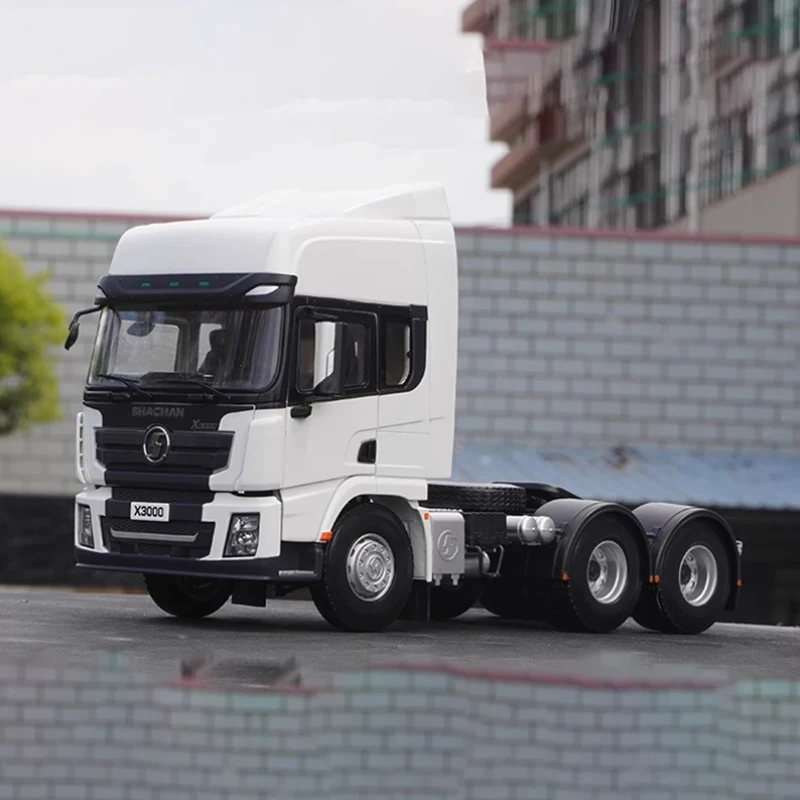 Diecast 1:24 Scale Truck X3000 Tractor Vehicle Alloy Car Model Finished Product Simulation Toy Static Model Display