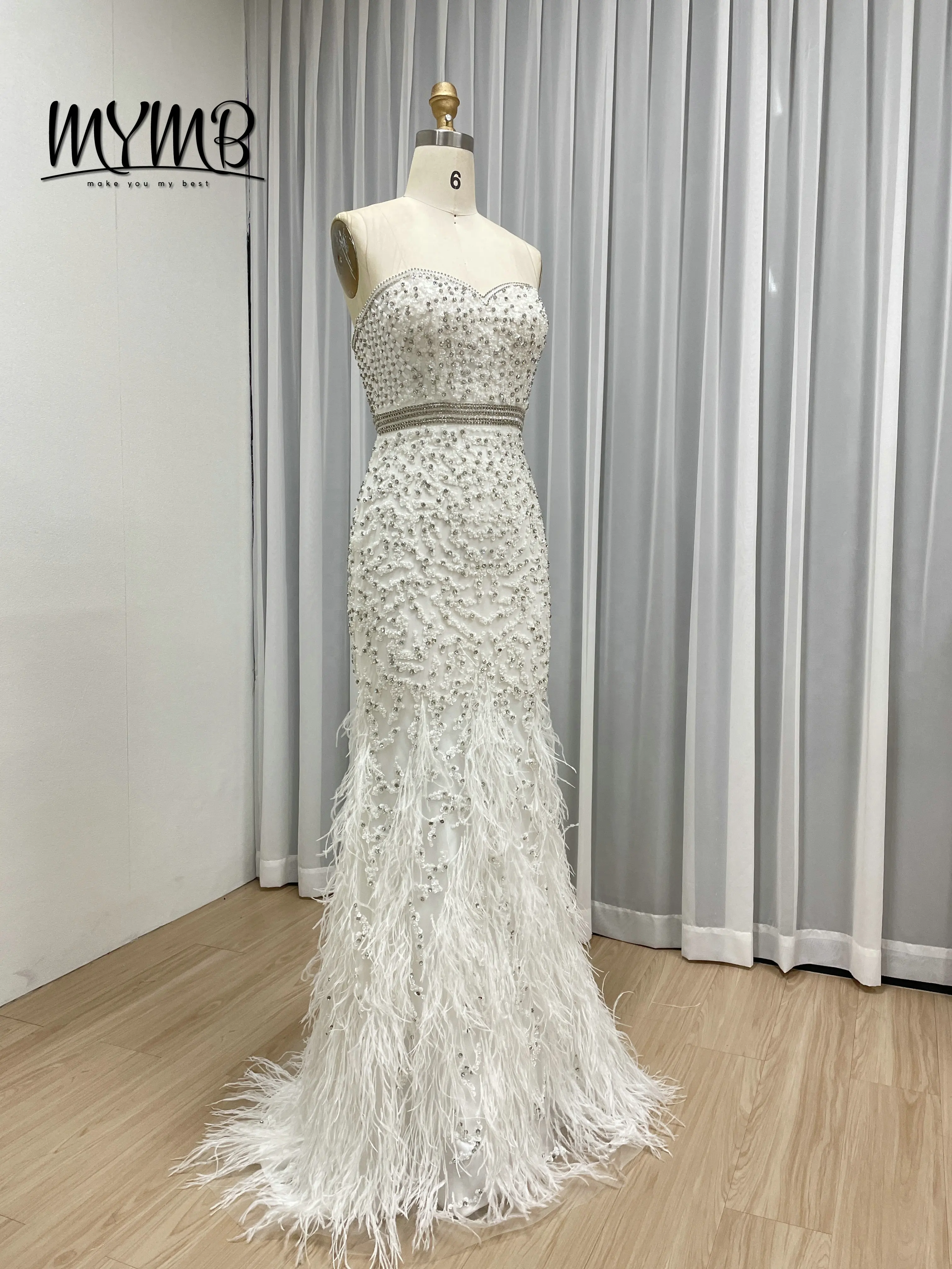 MYMB Stijlvolle strapless luxe handgemaakte kralen diamant witte veren onderkant verfraaid avondjurk voor formele gelegenheden MB40397