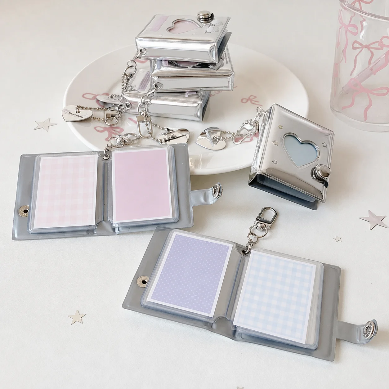 Mini Photo Album Key Chain, Portable Photocard Holder For 2 Inch Photos & Idol Cards, PVC Cartoon Decorative Bag Charm