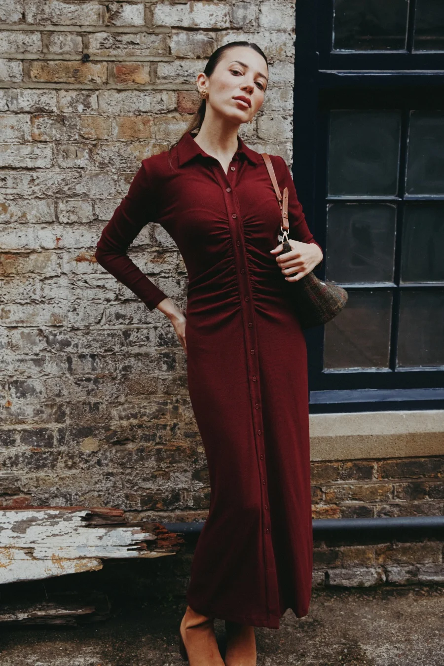 AS AW25 Damenkleid, Umlegekragen, geripptes, hochelastisches, gerafftes Maxikleid