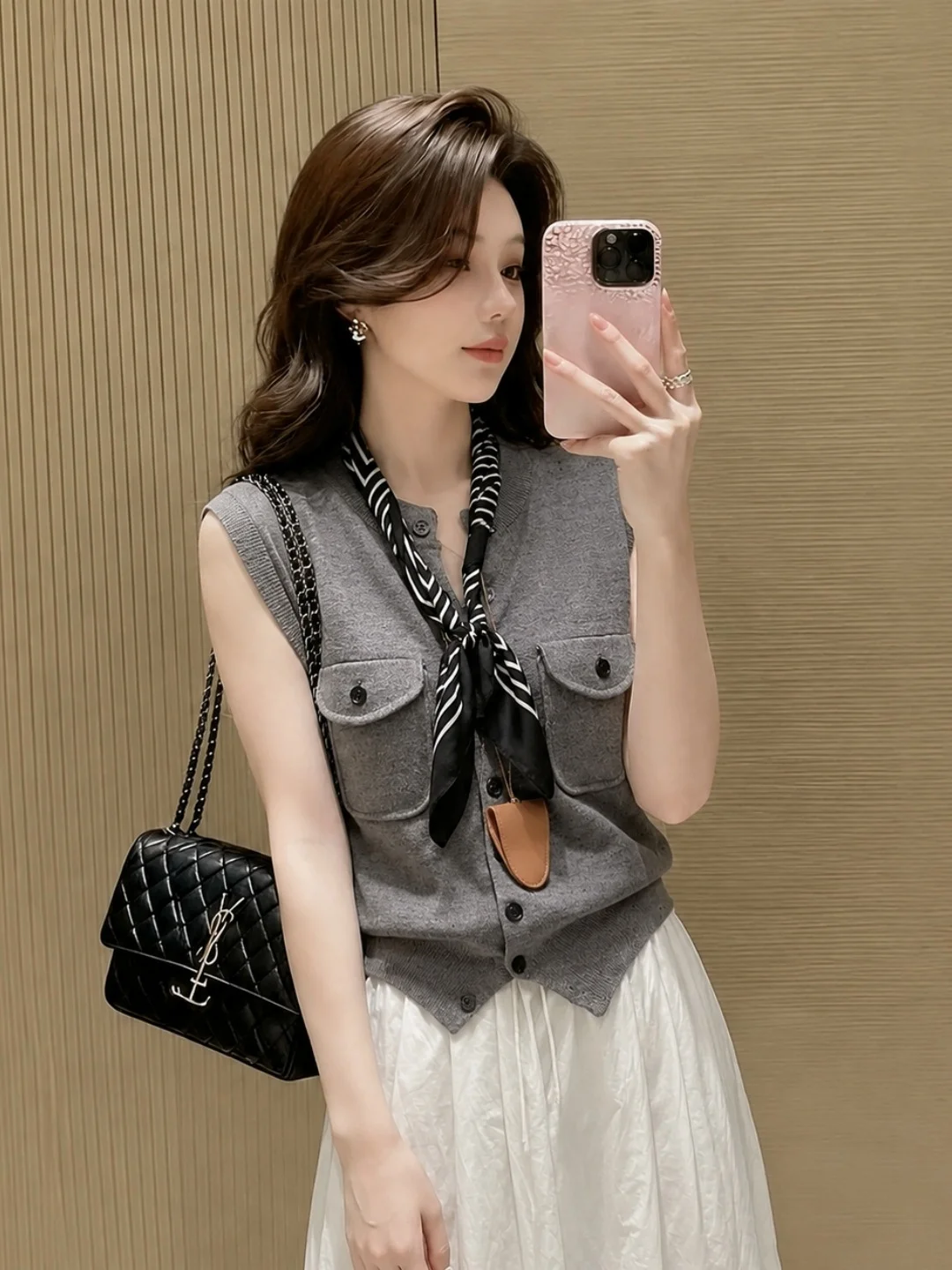 

Korean Style Summer Commute Sleeveless Ice Silk Knitted Vest round Neck Soft Fashionable Women's Top Casual Straight Cut