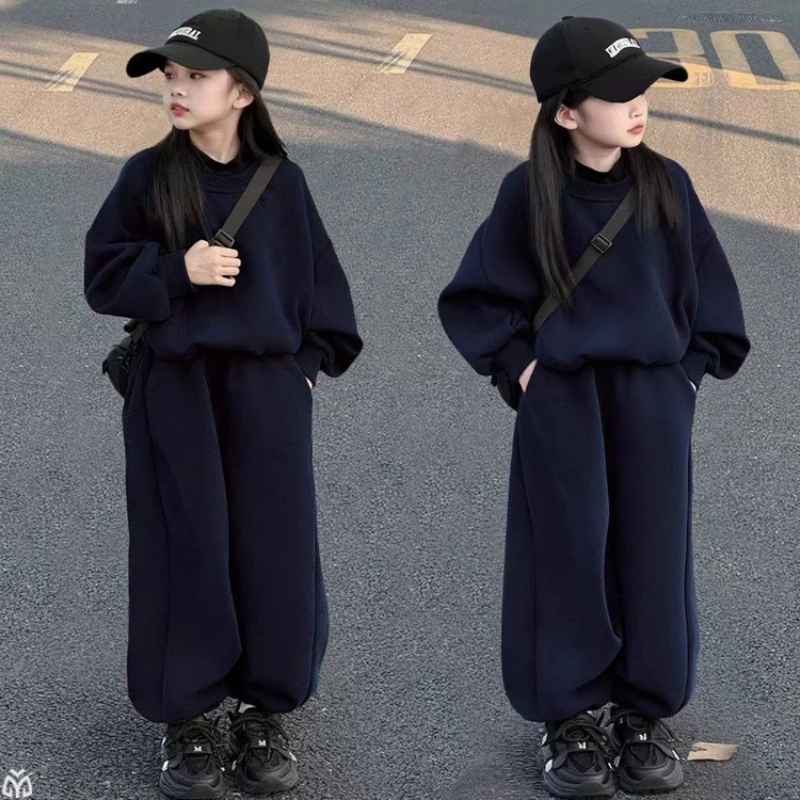 

Girls' Hoodie Set 2-Piece Dark Blue Sports Suit Suitable for Ages 7-14 Fashionable Girl's Casual Wear