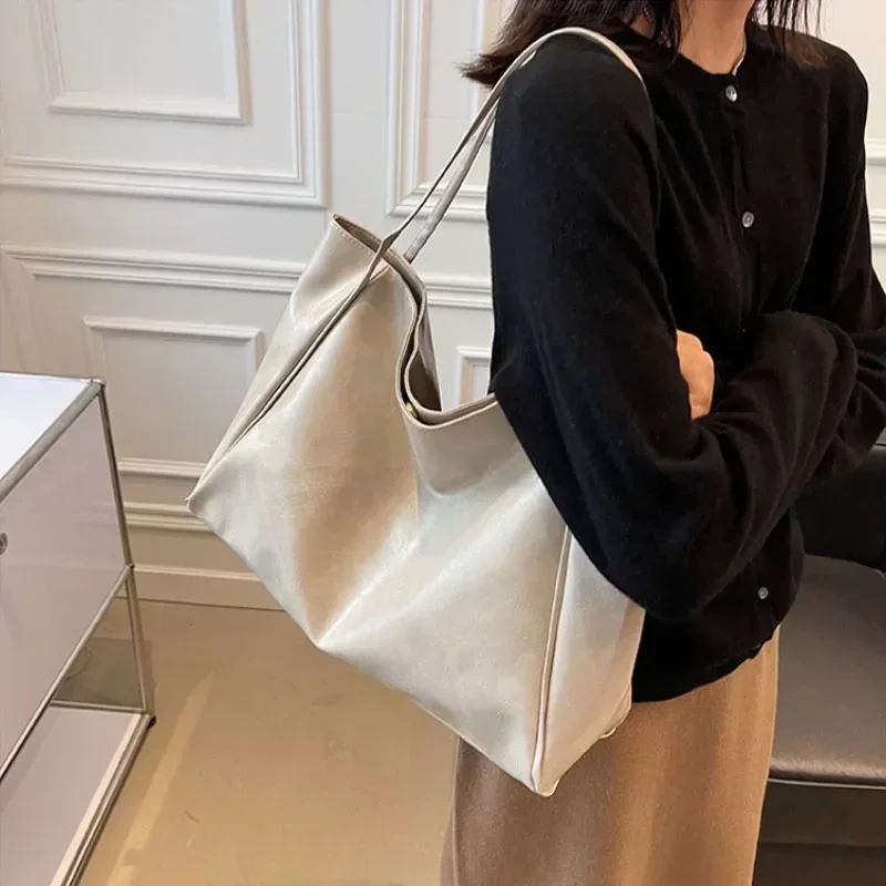 Sac fourre-tout en cuir PU souple pour femme, sac à bandoulière rétro, sacs de seau portables décontractés, poudres sous les bras, grande capacité, mode initiée