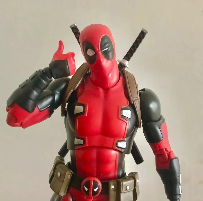 デッドプール-MAFEX 082 x-menアクションフィギュア,漫画版,収集可能なおもちゃ,モデル装飾,クールな男の子,誕生日,クリスマスプレゼント,16cm